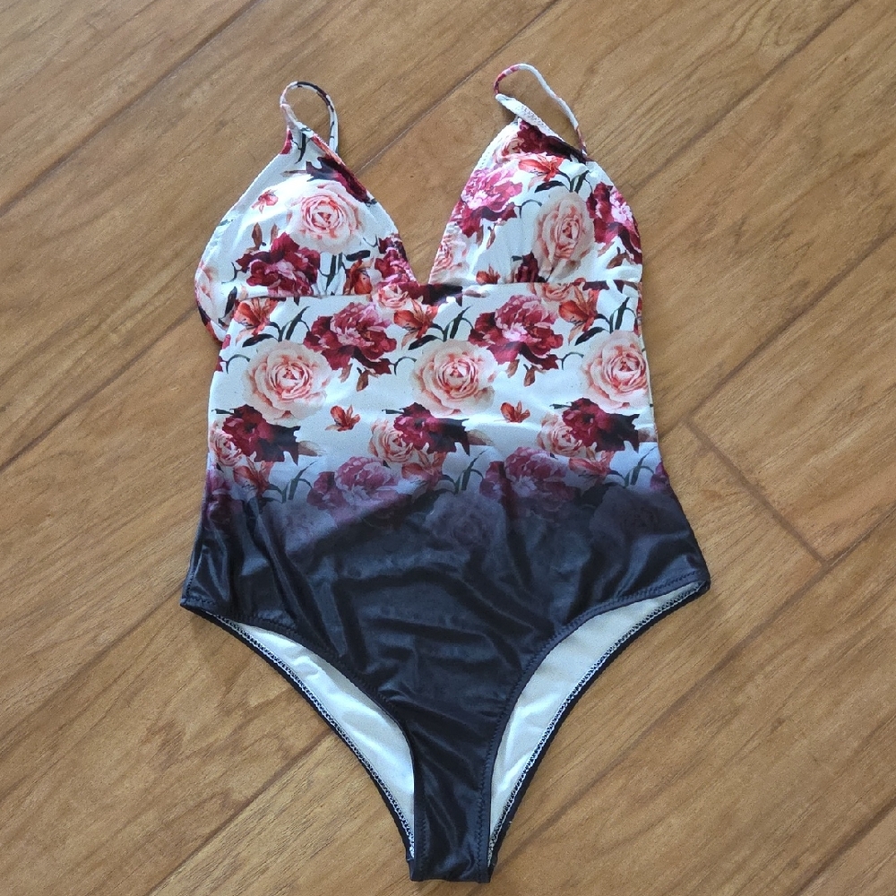 Cupshe Womens Floral One Piece - Black and Pink